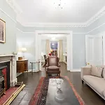 The George Bernard Shaw Suite